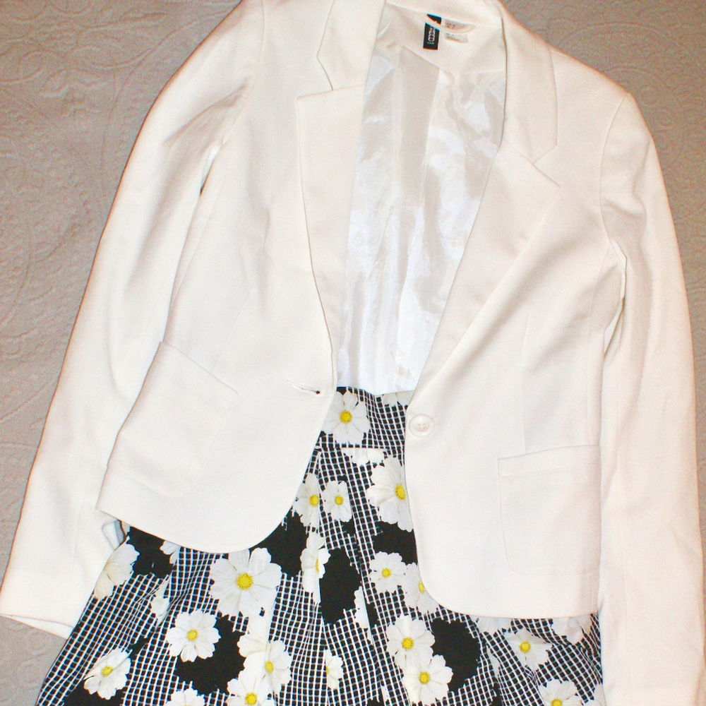 H&M Divided White Blazer - Perfect for spring!